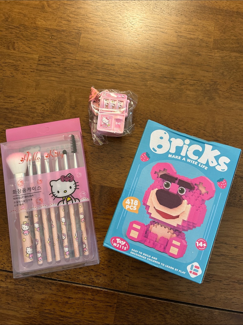Hello Kitty Pink Makeup Brush Set & Pink Bricks Toy Bundle
